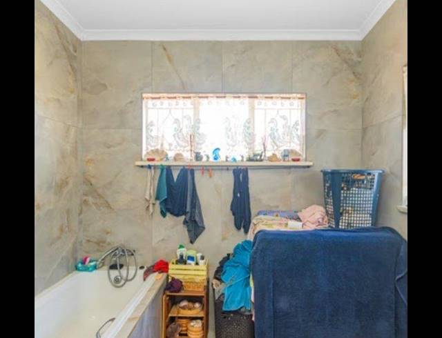 3 BEDROOM HOUSE FOR SALE IN PRIMROSE HILL